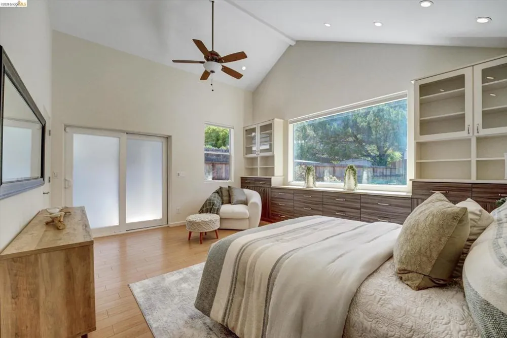4080 Kuhnle Ave Oakland, CA 94605