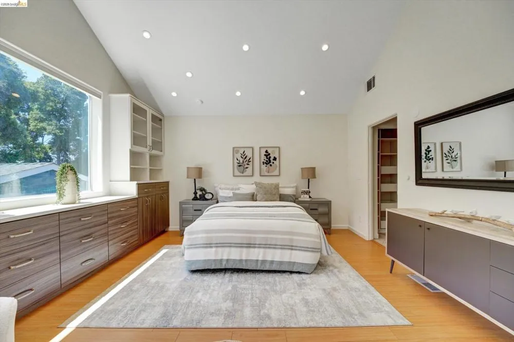 4080 Kuhnle Ave Oakland, CA 94605