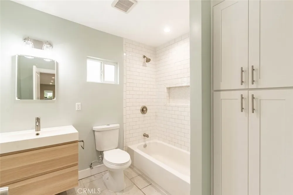 6633 Costello Avenue Valley Glen, CA 91405