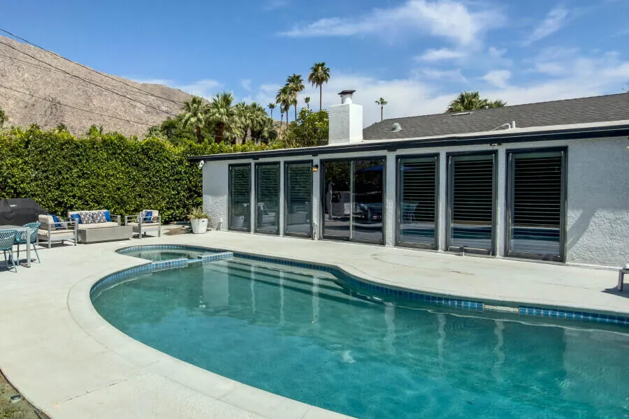 263 E Morongo Road Palm Springs, CA 92264