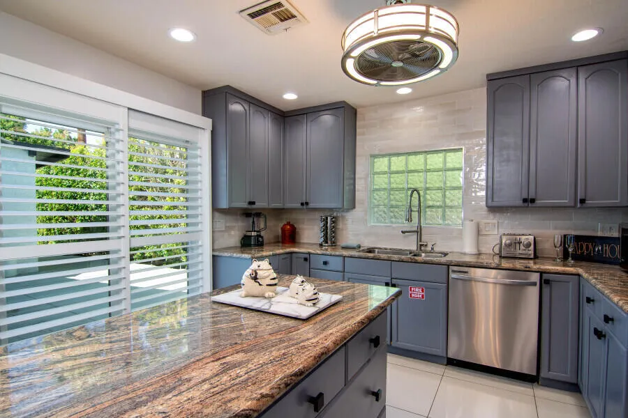 263 E Morongo Road Palm Springs, CA 92264