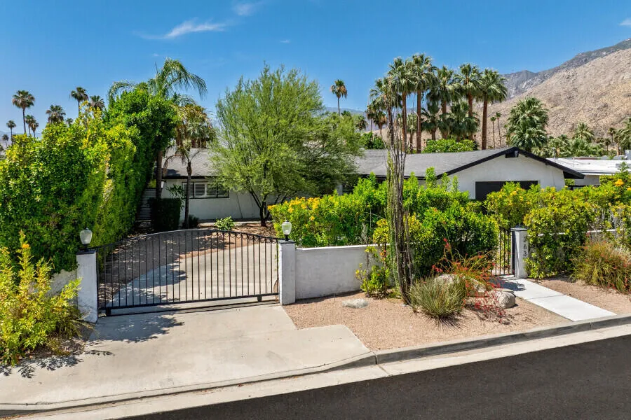 263 E Morongo Road Palm Springs, CA 92264