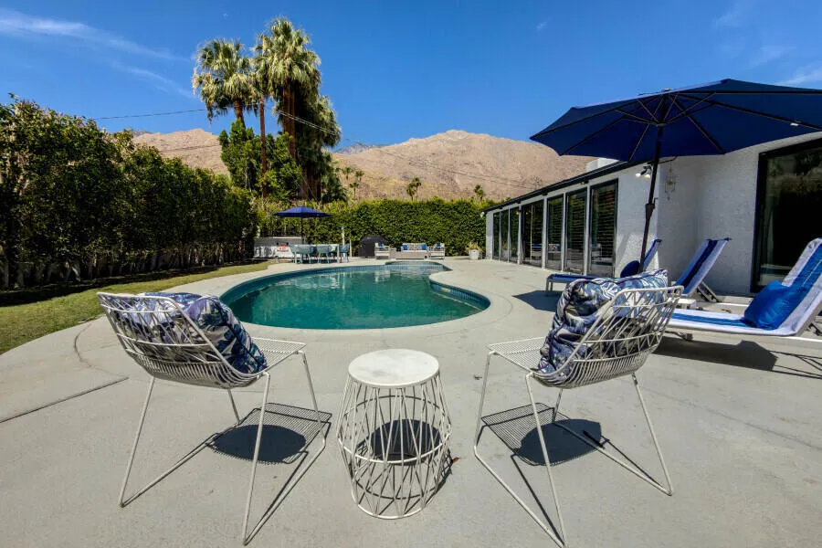 263 E Morongo Road Palm Springs, CA 92264