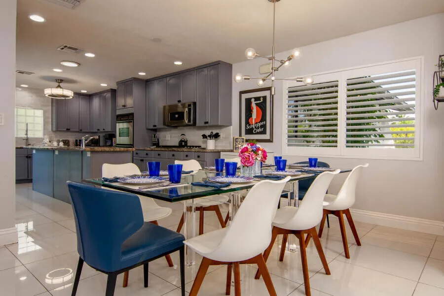 263 E Morongo Road Palm Springs, CA 92264
