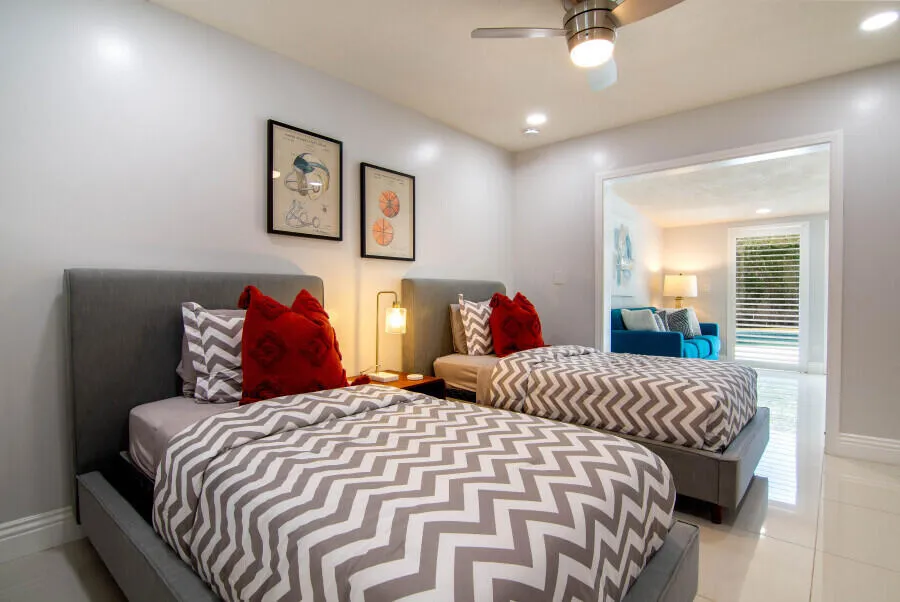 263 E Morongo Road Palm Springs, CA 92264