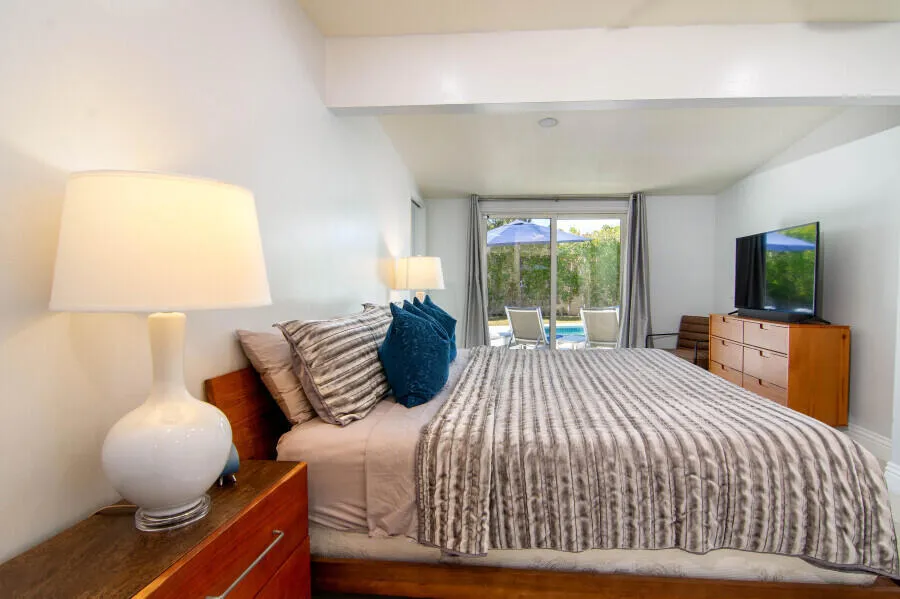 263 E Morongo Road Palm Springs, CA 92264