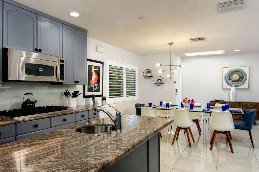 263 E Morongo Road Palm Springs, CA 92264
