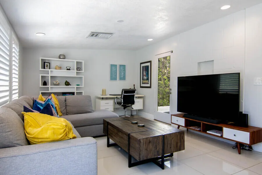 263 E Morongo Road Palm Springs, CA 92264