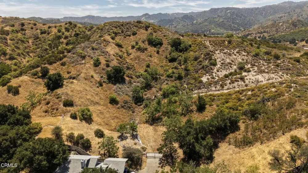 DeWolfe Road Newhall, CA 91321