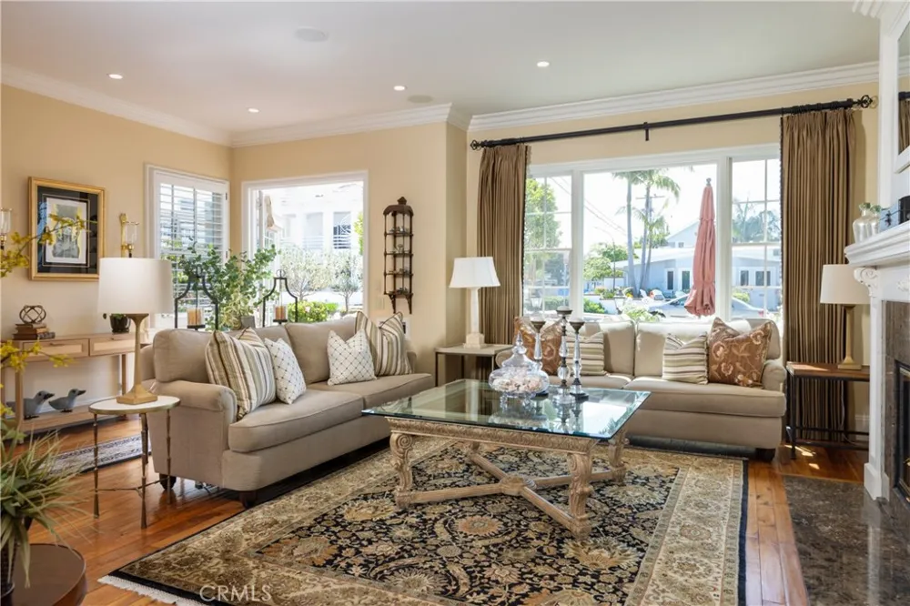 223 Marigold Avenue Corona del Mar, CA 92625