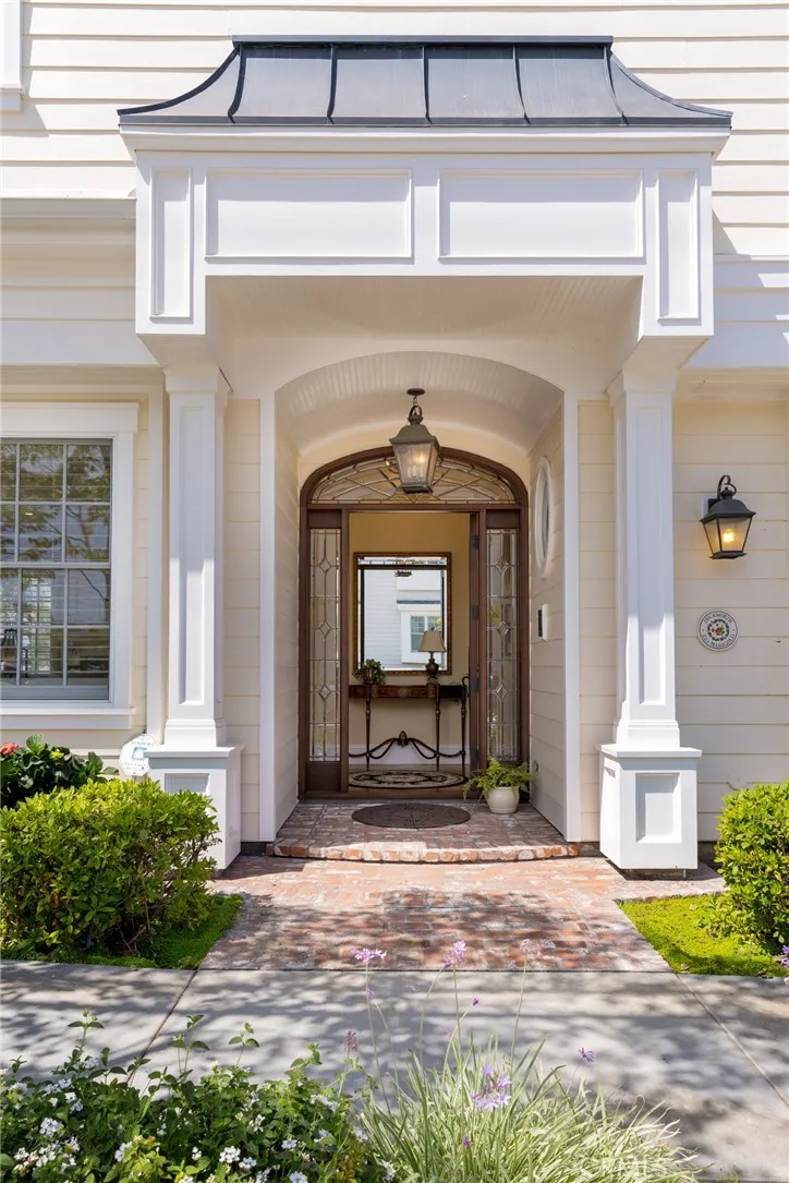 223 Marigold Avenue Corona del Mar, CA 92625