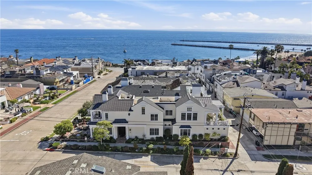 223 Marigold Avenue Corona del Mar, CA 92625