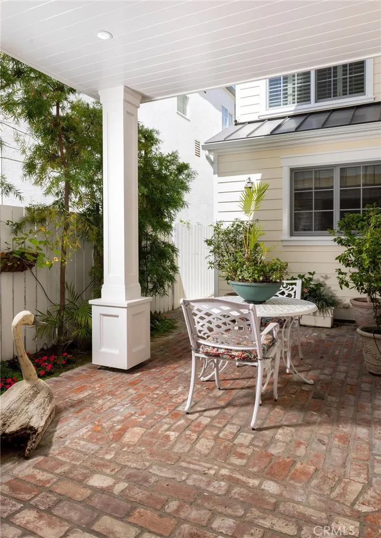 223 Marigold Avenue Corona del Mar, CA 92625