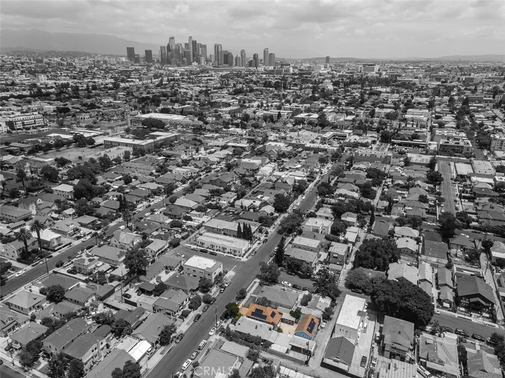 1522 W 29th Los Angeles, CA 90007