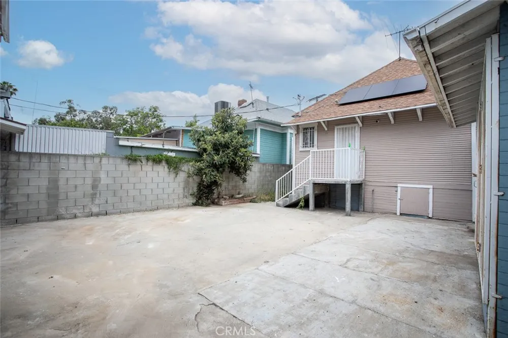 1522 W 29th Los Angeles, CA 90007