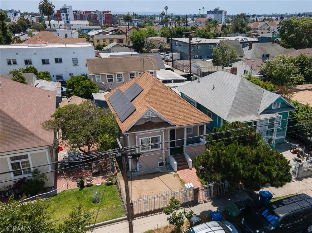1522 W 29th Los Angeles, CA 90007