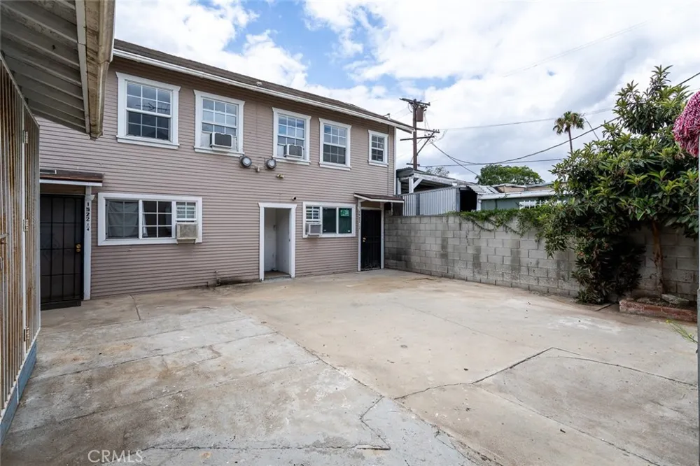 1522 W 29th Los Angeles, CA 90007