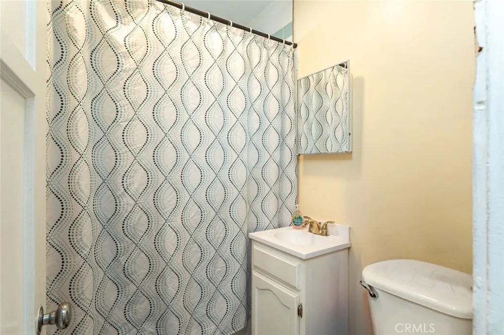 1522 W 29th Los Angeles, CA 90007