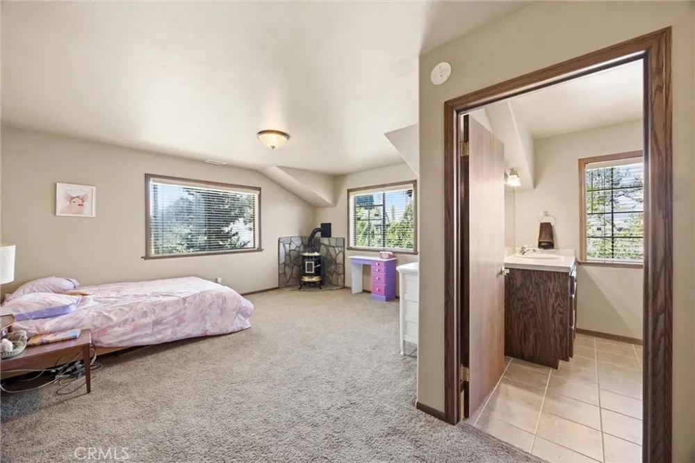 2100 St Bernard Pine Mountain Club, CA 93222
