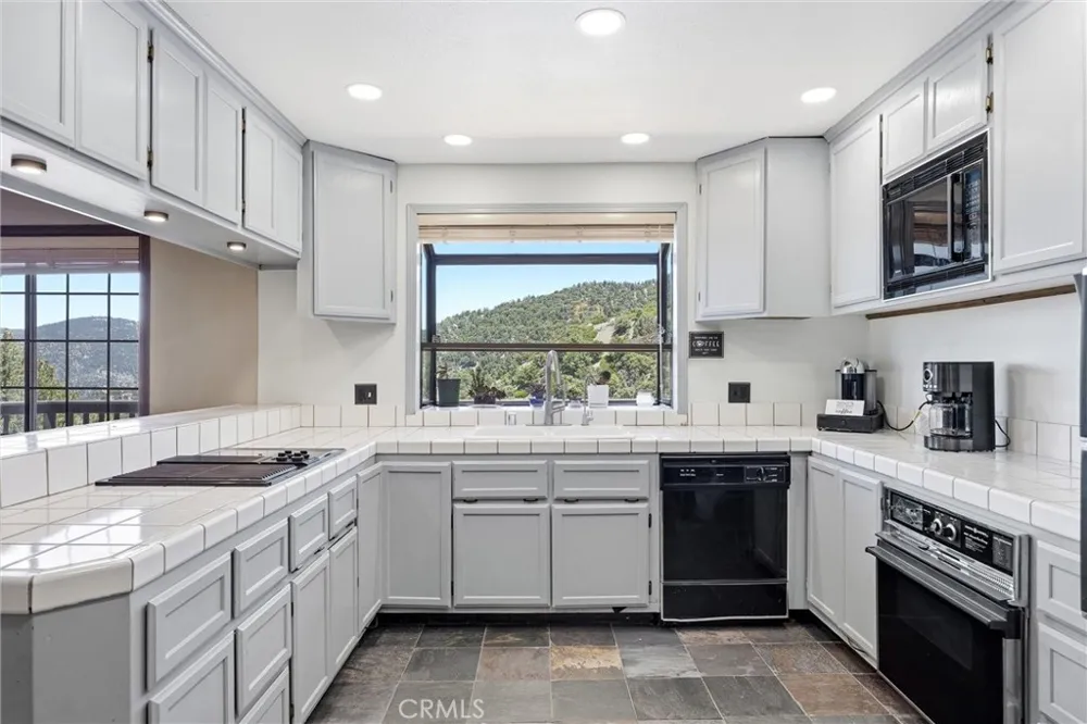 2100 St Bernard Pine Mountain Club, CA 93222