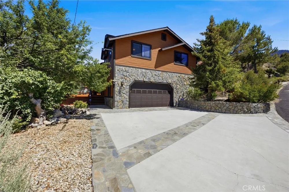 2100 St Bernard Pine Mountain Club, CA 93222