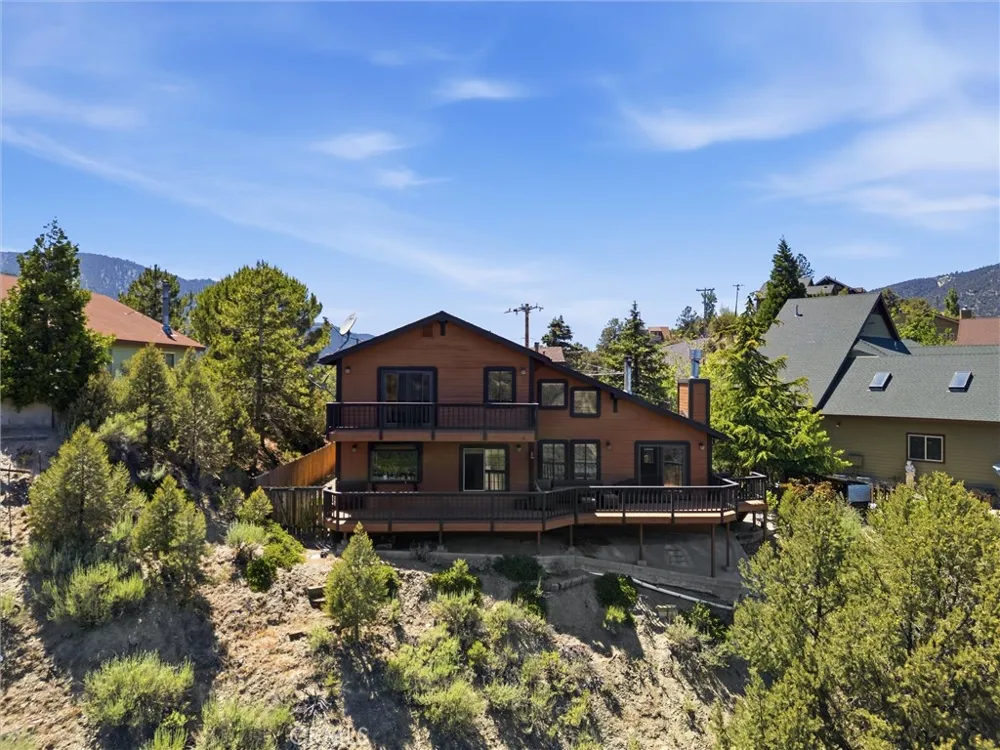 2100 St Bernard Pine Mountain Club, CA 93222