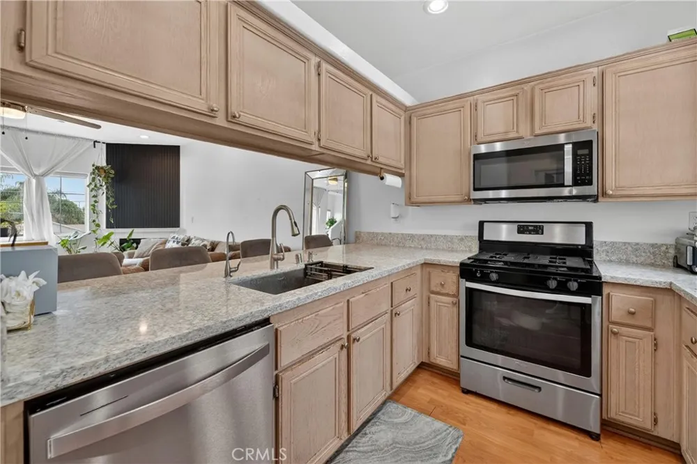 7463 Western Bay Buena Park, CA 90621