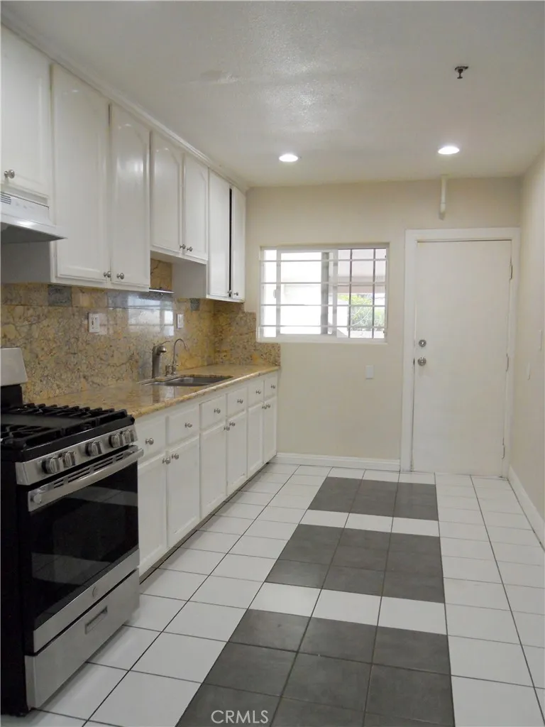 818 E Valley Boulevard San Gabriel, CA 91776