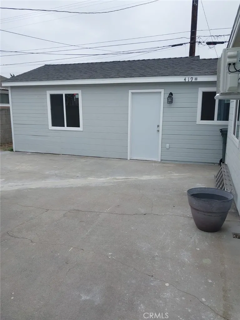 417 Vernon Azusa, CA 91702