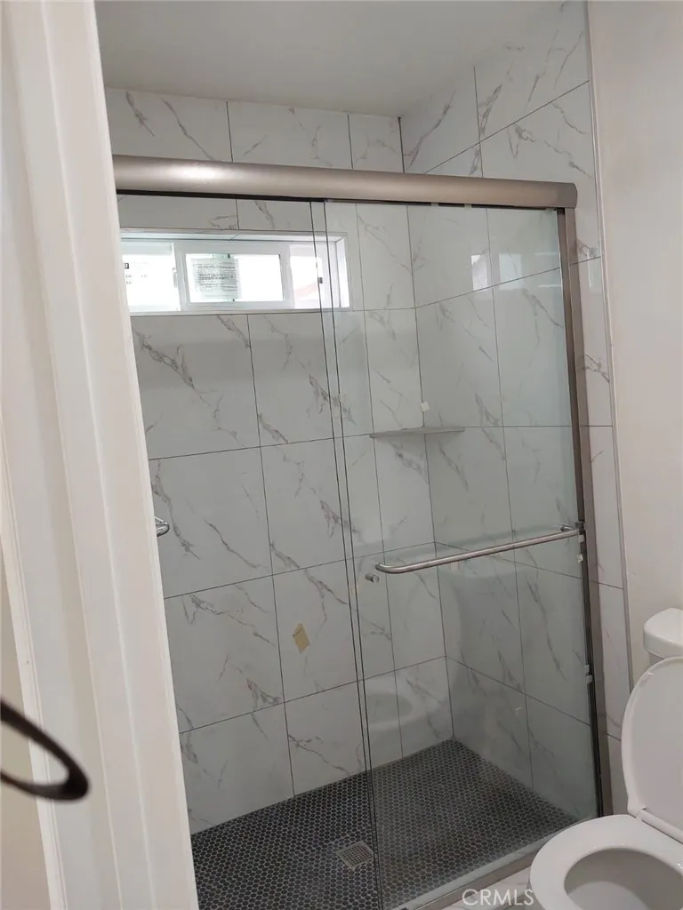 417 Vernon Azusa, CA 91702