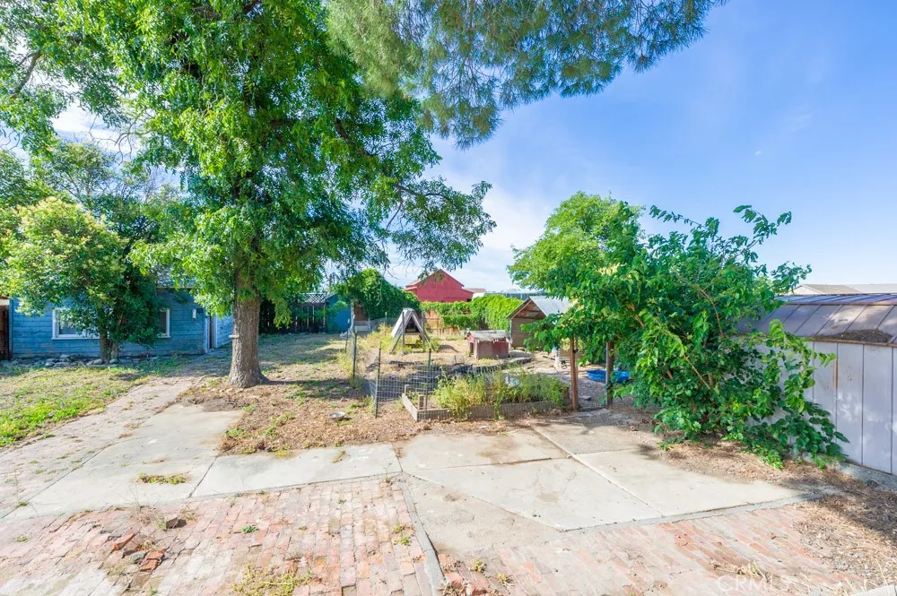1068 E Walker Orland, CA 95963