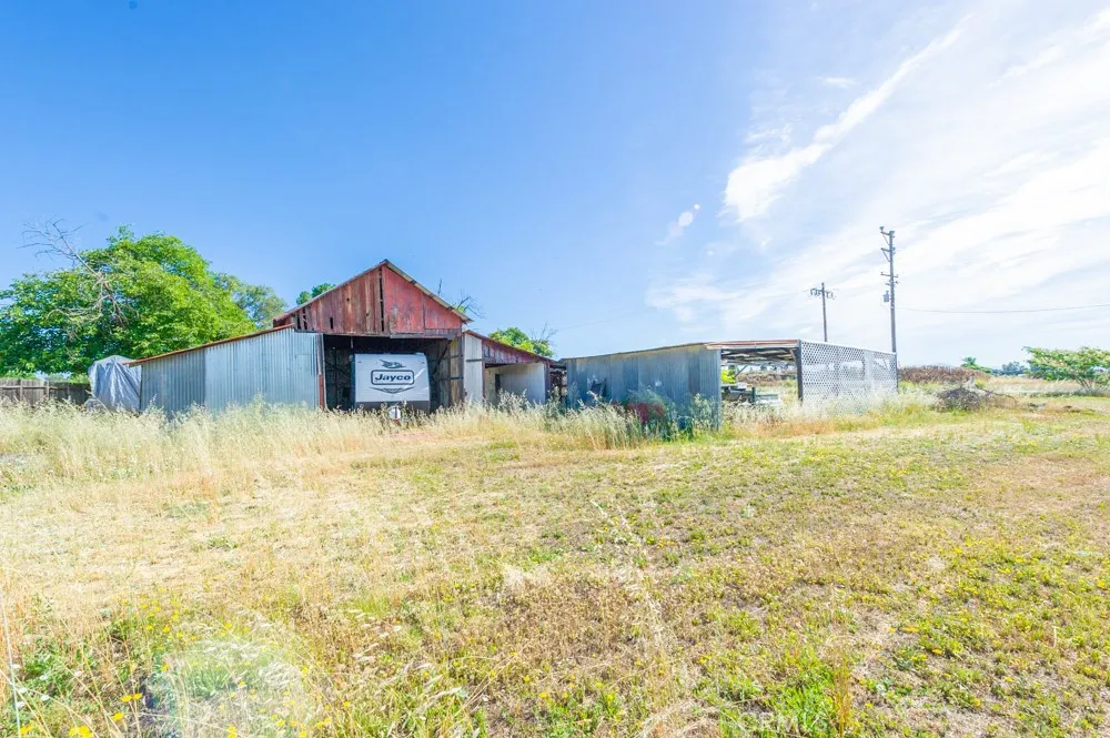 1068 E Walker Orland, CA 95963