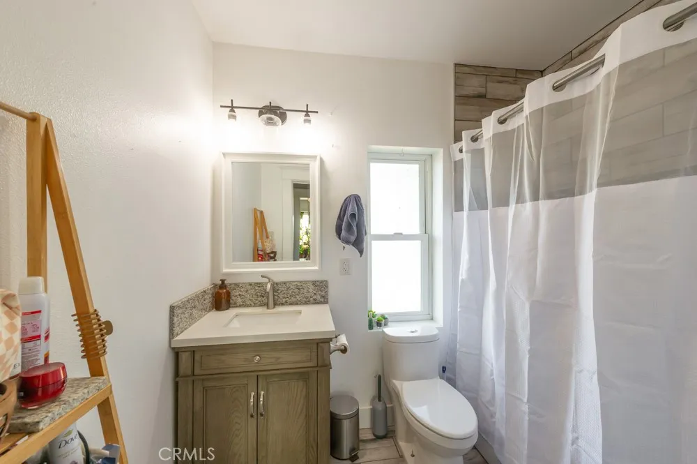 1068 E Walker Orland, CA 95963