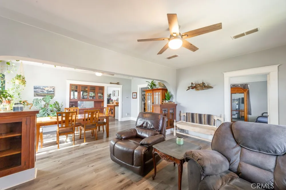 1068 E Walker Orland, CA 95963