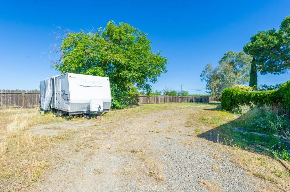 1068 E Walker Orland, CA 95963