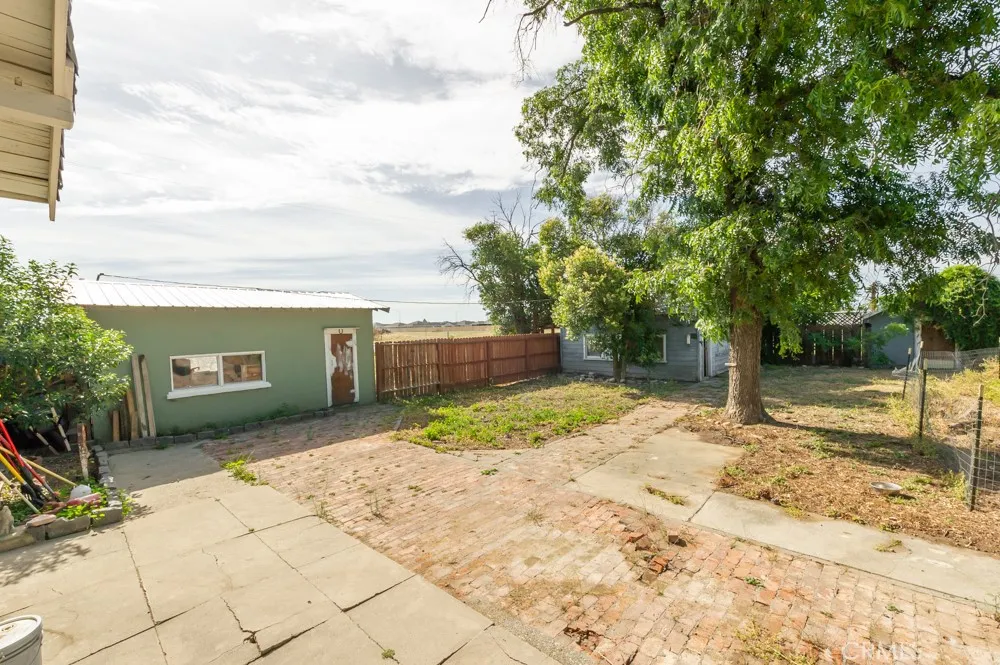1068 E Walker Orland, CA 95963