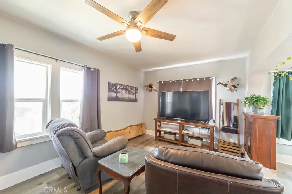 1068 E Walker Orland, CA 95963