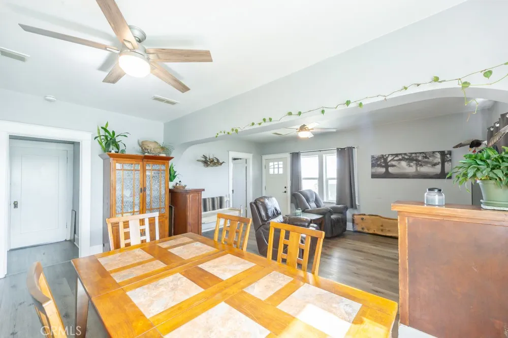 1068 E Walker Orland, CA 95963