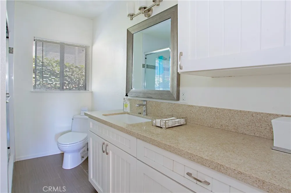 405 Heliotrope Avenue #B Corona del Mar, CA 92625