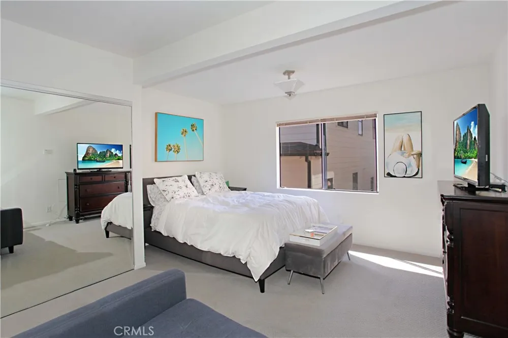 405 Heliotrope Avenue #B Corona del Mar, CA 92625