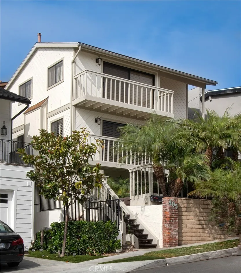 405 Heliotrope Avenue #B Corona del Mar, CA 92625