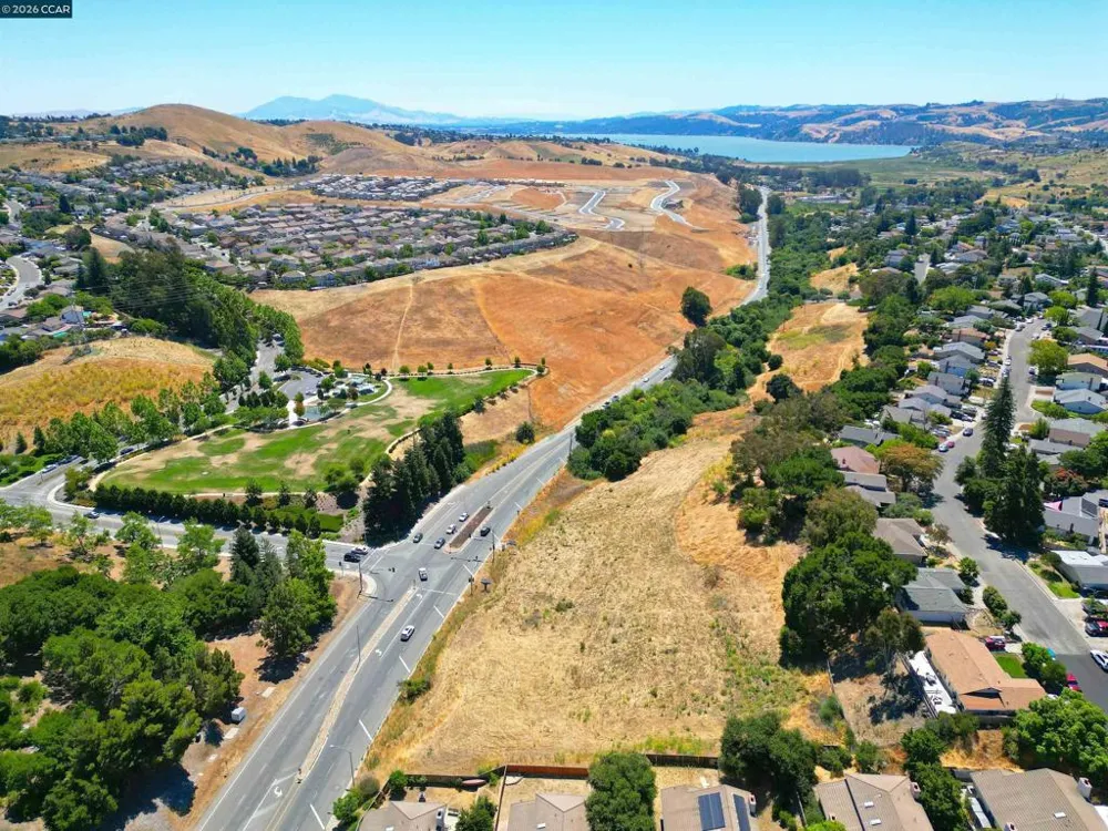 1025 Columbus Pkwy Vallejo, CA 94591