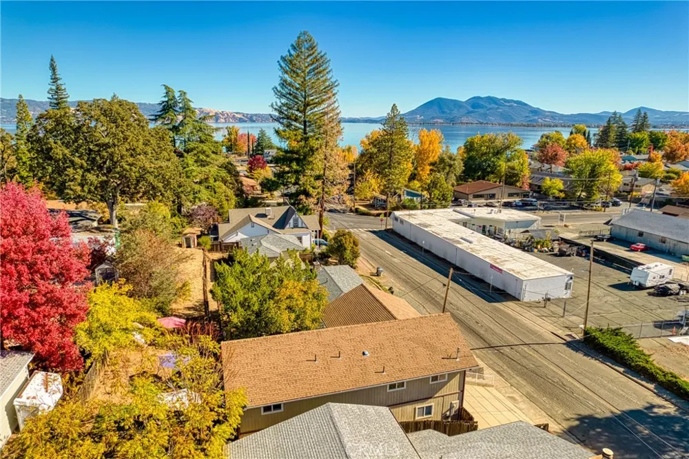 330 20th Street Lakeport, CA 95453