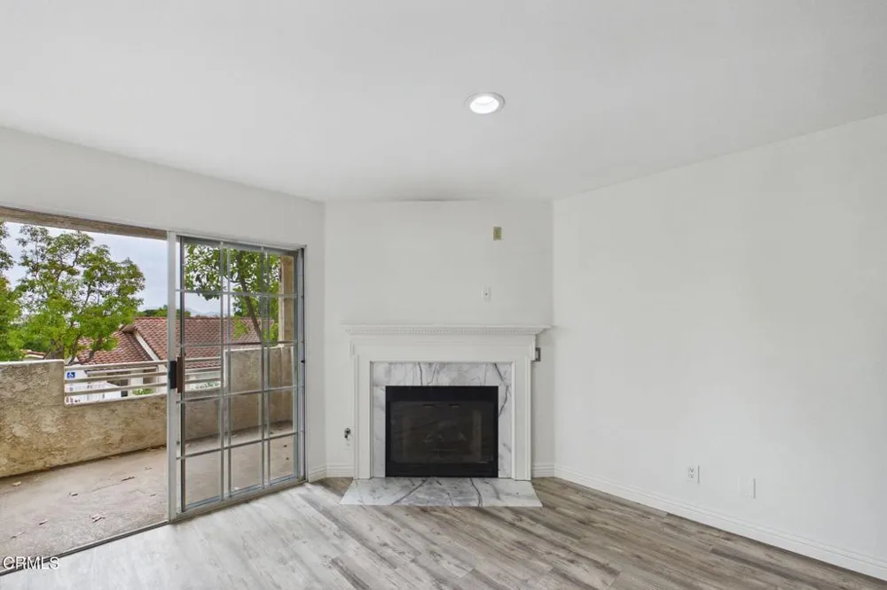 2623 Antonio Drive #112 Camarillo, CA 93010