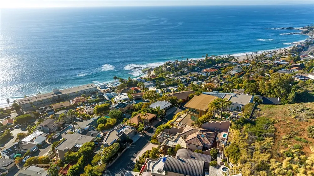 31402 Ceanothus Drive Laguna Beach, CA 92651
