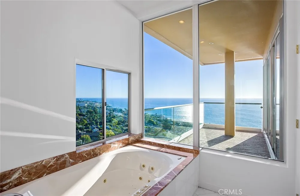 31402 Ceanothus Drive Laguna Beach, CA 92651