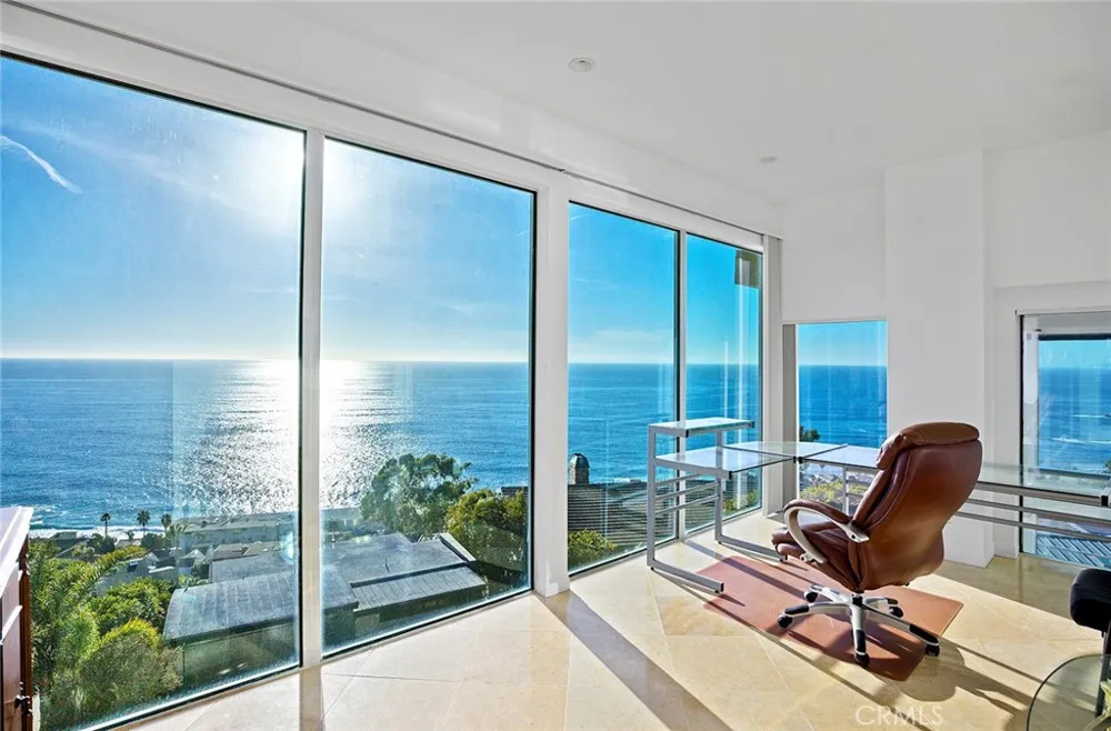 31402 Ceanothus Drive Laguna Beach, CA 92651