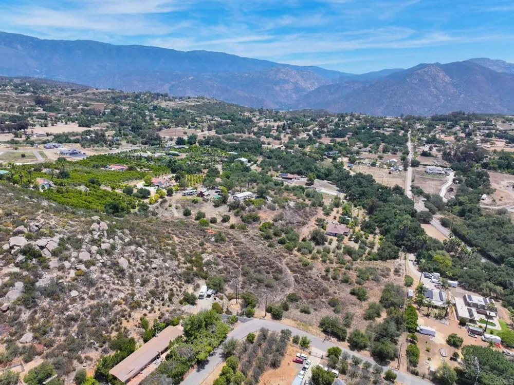 Mactan Rd Valley Center, CA 92082