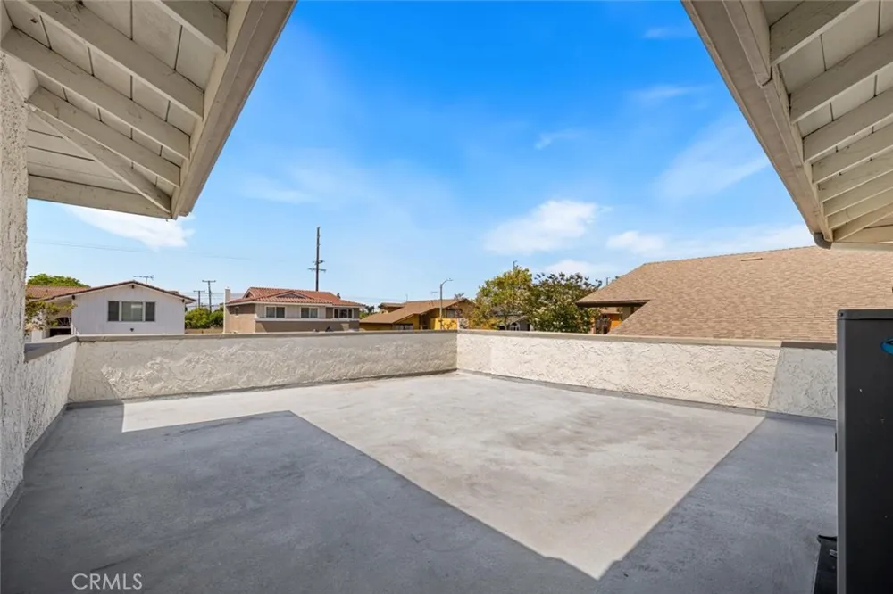 3902 Toland Los Alamitos, CA 90720