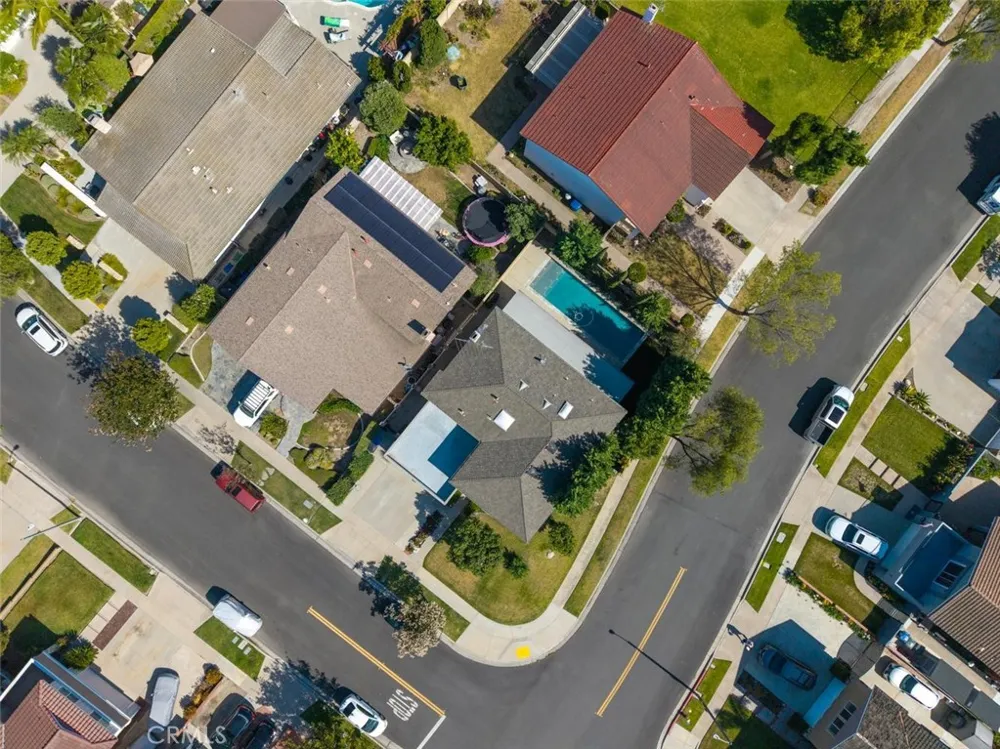 3902 Toland Los Alamitos, CA 90720
